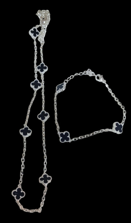 Treboles Black Gold